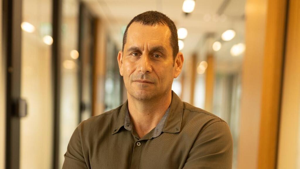 ''אי אפשר לישון שעות עודפות''. ד"ר עמית גרין (צילום: אלבום פרטי) ד"ר עמית גרין