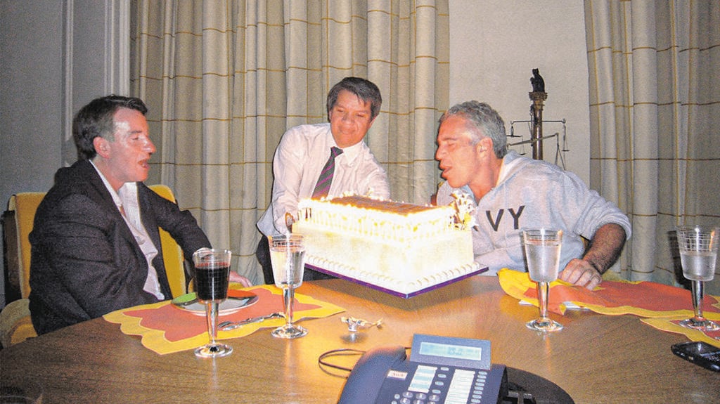 Jeffrey Epstein and Peter Mandelson (Photo: U.S. Justice Department/Handout/Reuters) ג'פרי אפשטיין ופיטר מנדלסון