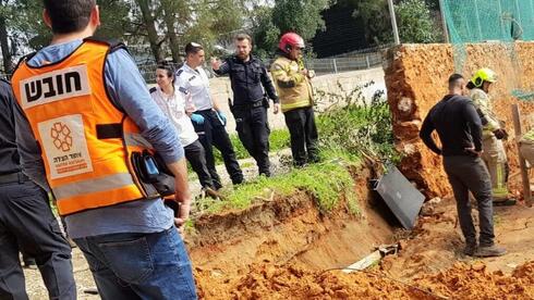 סביון: בן 46 נהרג מקריסת קיר באתר בנייה