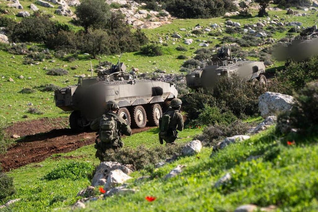 Exercise by the Nahal Reconnaissance Unit with armored personnel carriers. 'We demand that our army be a holy army' (Photo: IDF Spokesperson's unit) היערכות פיקוד מרכז לקראת הרמדאן: תרגיל מיוחד של סיירת נח"ל עם נגמ"שי אית"ן
