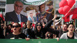 הפגת תמיכה בעם האיראני באתונה, יוון הפגת תמיכה בעם האיראני באתונה, יוון