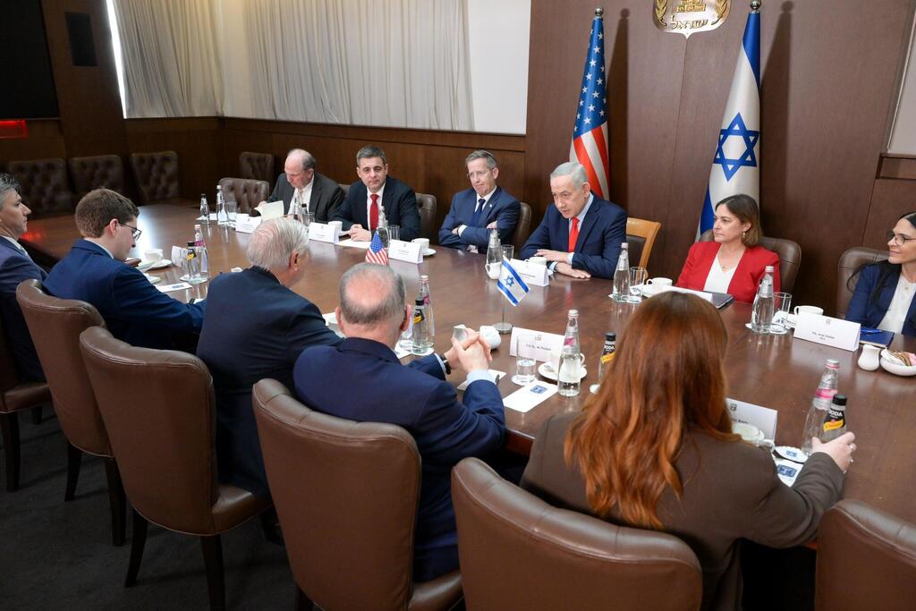 Prime Minister Benjamin Netanyahu meets with US Sen. Lindsey Graham in his office in Jerusalem (Photo: GPO) ראש הממשלה בנימין נתניהו נפגש היום (ב׳) בלשכתו בירושלים עם הסנאטור האמריקני לינדזי גרהאם