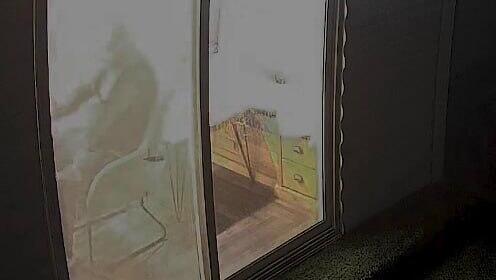 „מעדיף לשלם או למות?”: צעיר הואשם שחטף גבר לצימר, והתעלל בו שעות | תיעוד