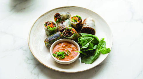 Thai beef spring rolls with peanut curry sauce