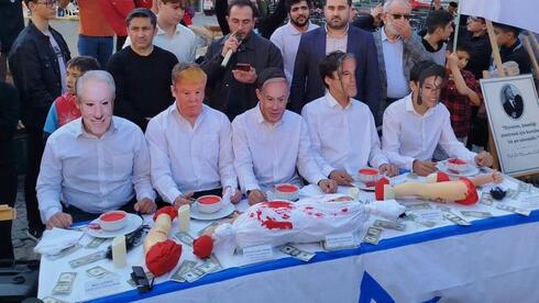 Turkey display depicts Palestinian children eaten