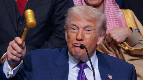 US is ready to strike Iran this weekend, but officials say attack not imminent