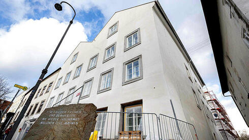 השימוש החדש לבית הולדתו של אדולף היטלר באוסטריה – והמחלוקת