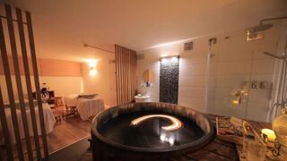  טומקו ספא יפני הרצליה