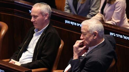 גנץ צריך נס: התרחישים אחרי פרישת טרופר - והסיבה שקמפיין 