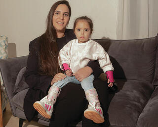 מור מזרחי ובתה