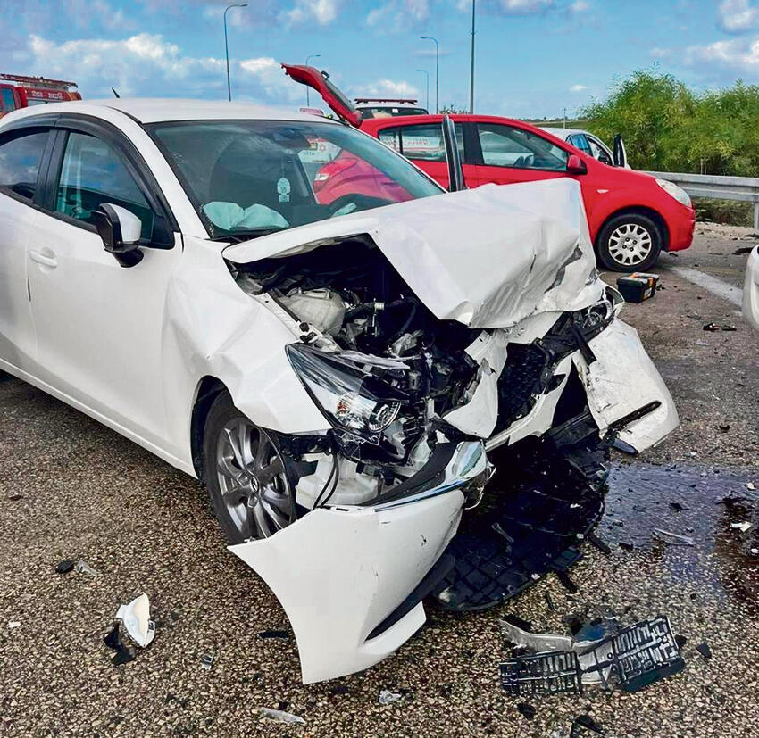 חוסר הרתעה בכבישים. רכב מרוסק לאחר תאונת דרכים