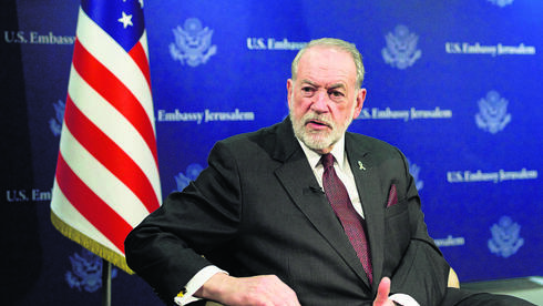 הקשיבו לאזהרותיו של האקבי