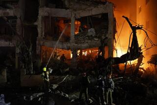 כוחות בזירת הנפילה בתל אביב