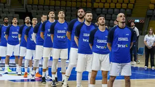 יו"ר איגוד הכדורסל ביקש מנשיא פיב"א להחזיר את המשחקים לישראל