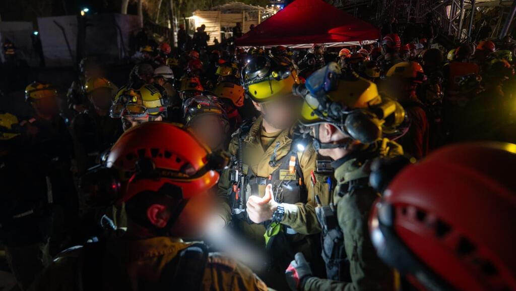 The scene of the fall in Tel Aviv (Photo: IDF Spokesperson) זירת הנפילה בתל אביב