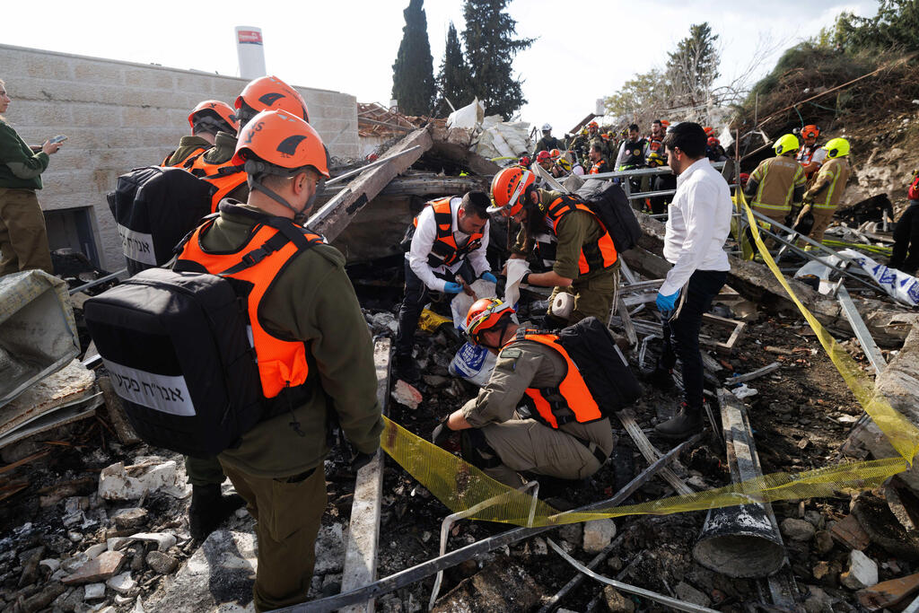 זירת הנפילה בבית שמש (צילום: זיו קורן) זירת הנפילה בבית שמש