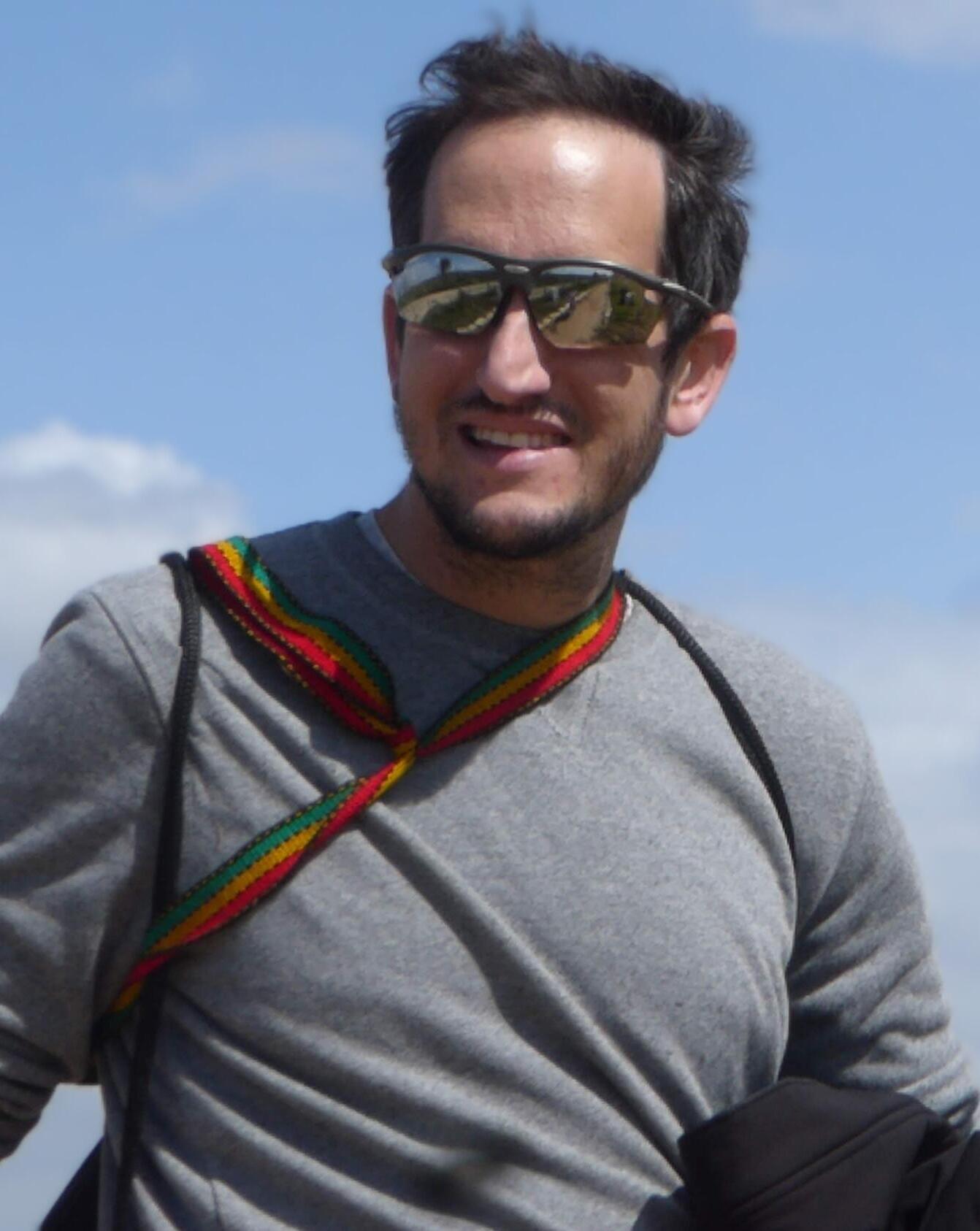 אריה ריין ז"ל, גל הד, יד לבנים