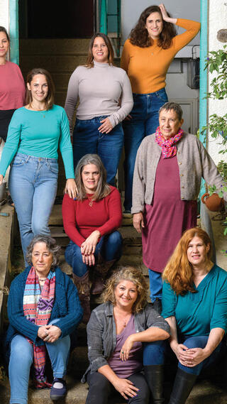 בניין שכולו נשים