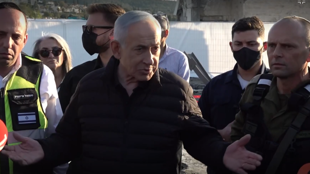 Netanyahu: ‘The day is approaching when the Iranian people will be able to topple the regime, we will stand by their side’ (Photo: Reuters) bibi