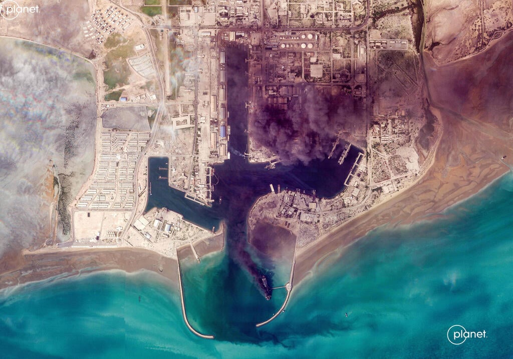 Photo: AFP PHOTO / © 2026 PLANET LABS PBC נמל בנדר עבאס