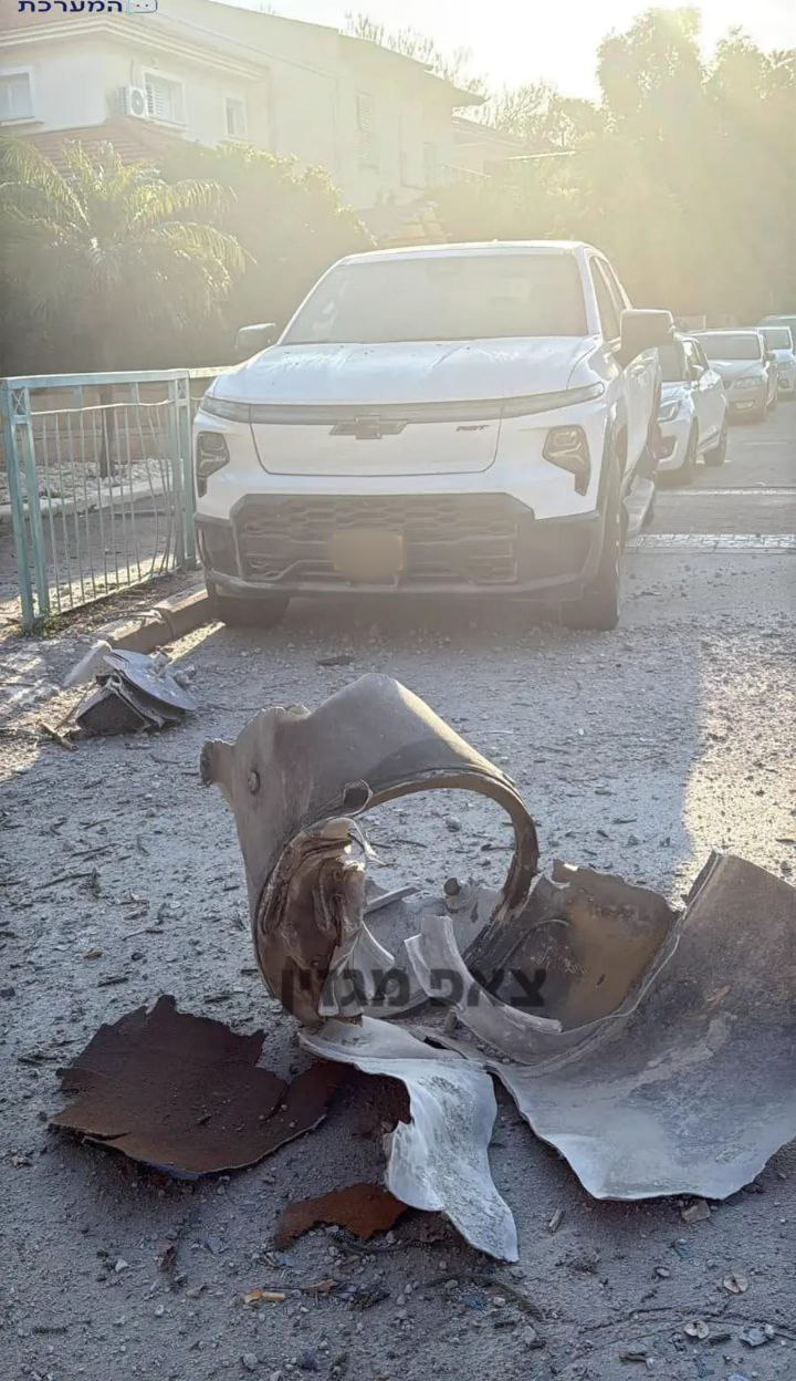 נפילת רסיס בשוהם (צילום: שימוש לפי סעיף 27א בחוק זכויות יוצרים) רסיס שהתרסק בשוהם