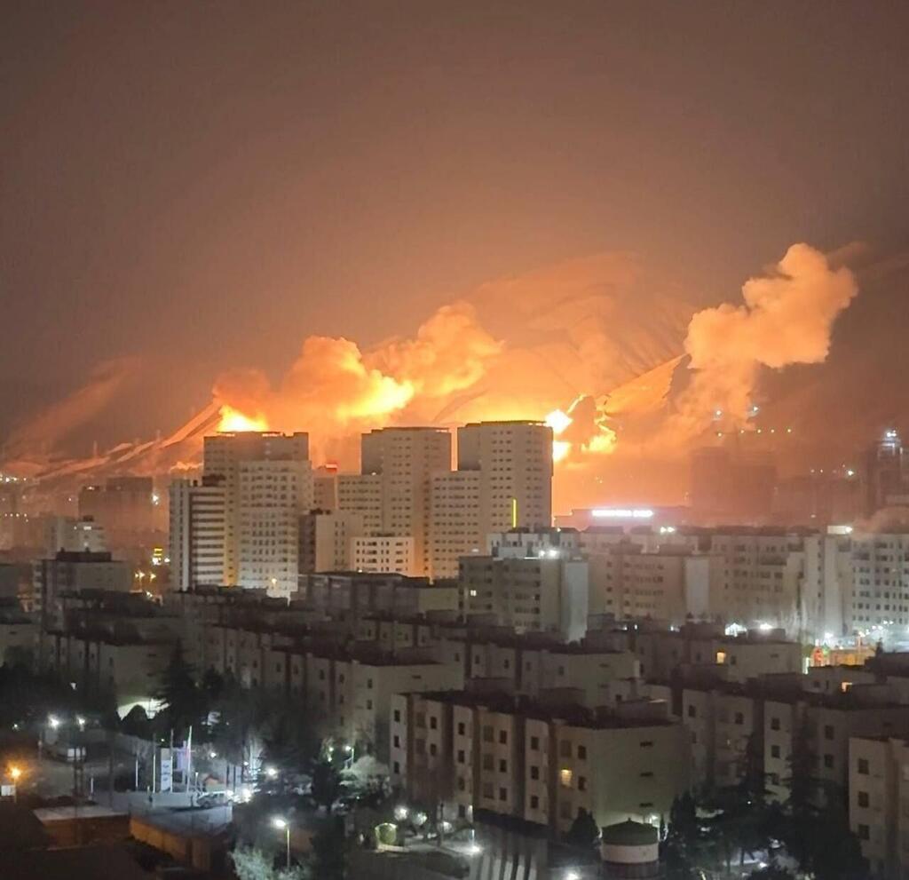 Massive bombardments hit Tehran להבות אש בטהרן