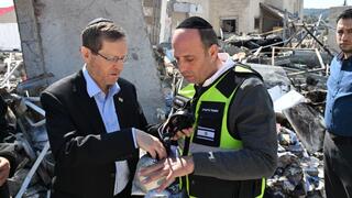 הנשיא בזירת הנפילה בבית שמש