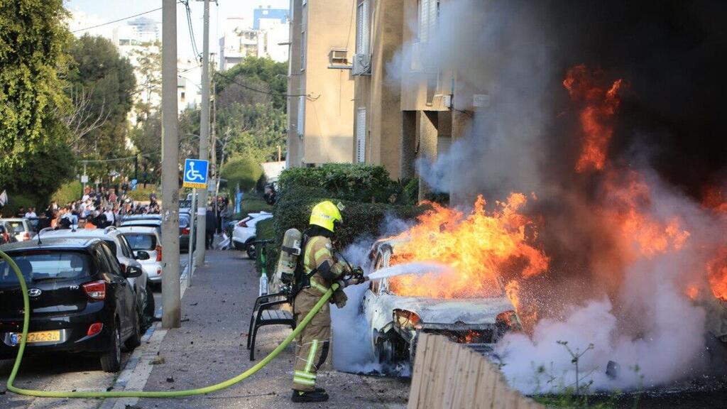 Photo: Fire and Rescue Service spokesperson שריפת הרכבים ברמת גן