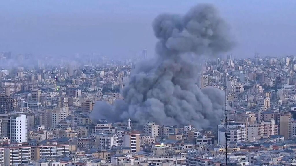 Photo: Kamal Mehnna/ AFP התקיפות בדאחייה