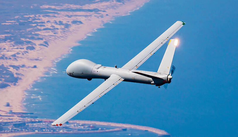 Israeli Air Force’s Hermes 900 drone (Photo: Israeli Air Force) כטמ"ם "כוכב" (הרמס 900) של חיל האוויר. "אדם פשוט לא יכול לעשות את כל זה"