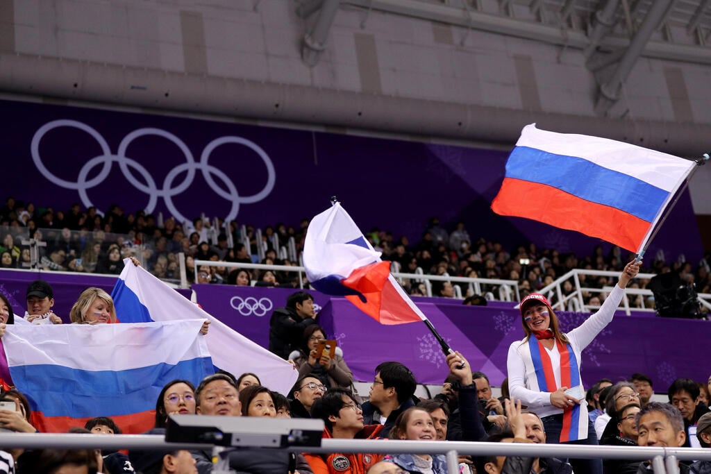 אוהדים רוסים באולימפיאדה (צילום: Maddie Meyer/Getty Images) אוהדים רוסים באולימפיאדה