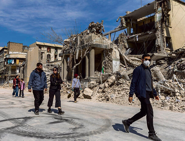 מומלץ ללמוד מלקחי מלחמות העבר. חיל האוויר תוקף באיראן | צילום: גטי, Majid Saeedi