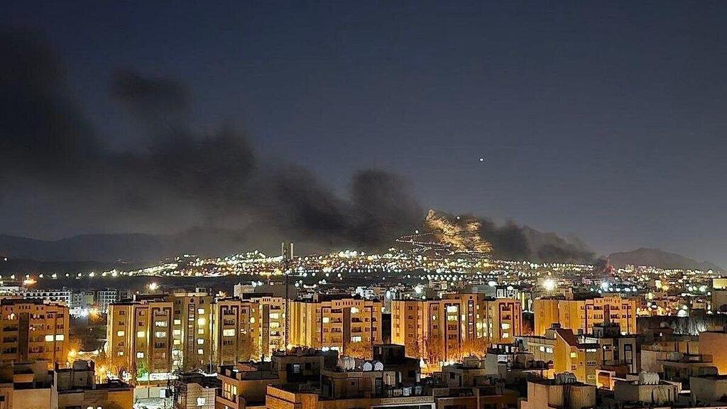 Footage from the strikes in Isfahan תקיפות אמריקניות-ישראליות עצימות באספהאן