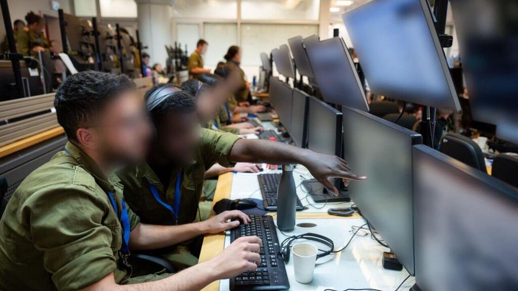 "זה כמו שאגף המודיעין של צה"ל יעבוד בלי מטה המודיעין, שם נמצאים כל המחשבים" (צילום: דובר צה"ל) מנהלת המטרות המטכ"לית באמ"ן