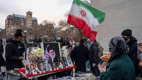 ‘Death to America, death to Israel’ chants at NYC Khamenei vigil before brawl erupts in Washington Square Park