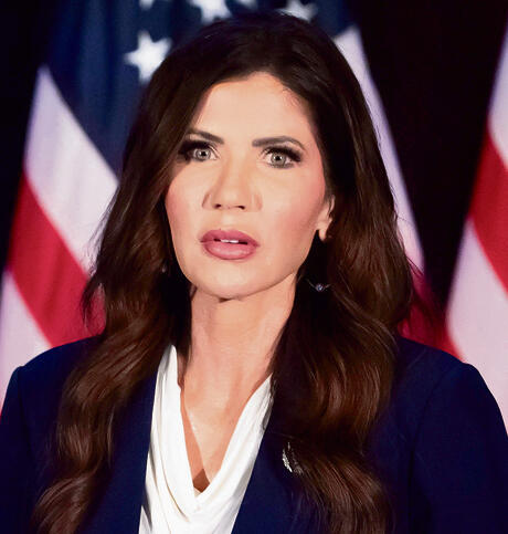 קריסטי נואם