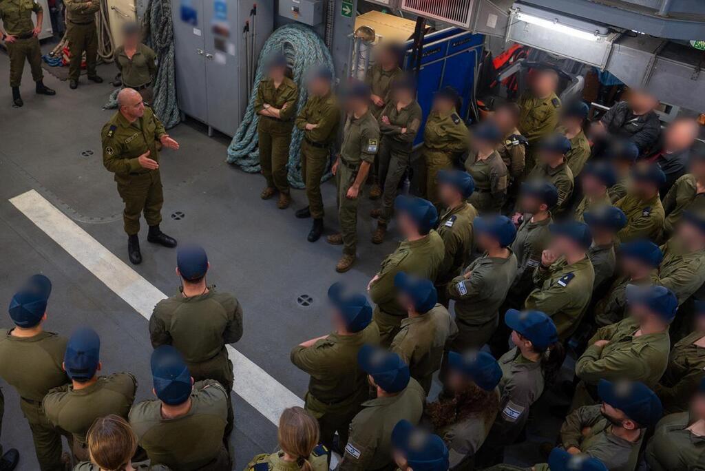 מפקד חיל הים ללוחמים בלב הים (צילום: דובר צה"ל) מפקד חיל הים ללוחמים בלב הים