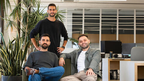 Agora digitizing real estate investment market