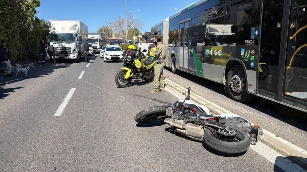 זירת התאונה בקריית מוצקין (צילום: תיעוד מבצעי מד"א) תאונה בקריית מוצקין