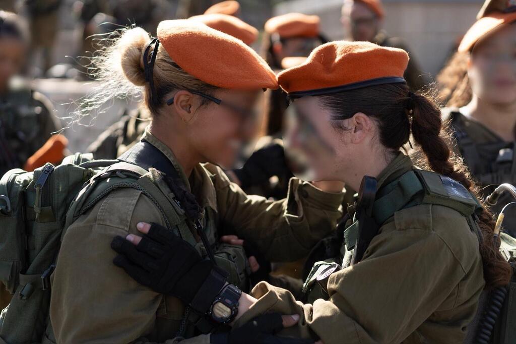 זינוק משמעותי בנשים בלחימה (צילום: דובר צה"ל) משרתות צה״ל ממבצע ״שאגת הארי״