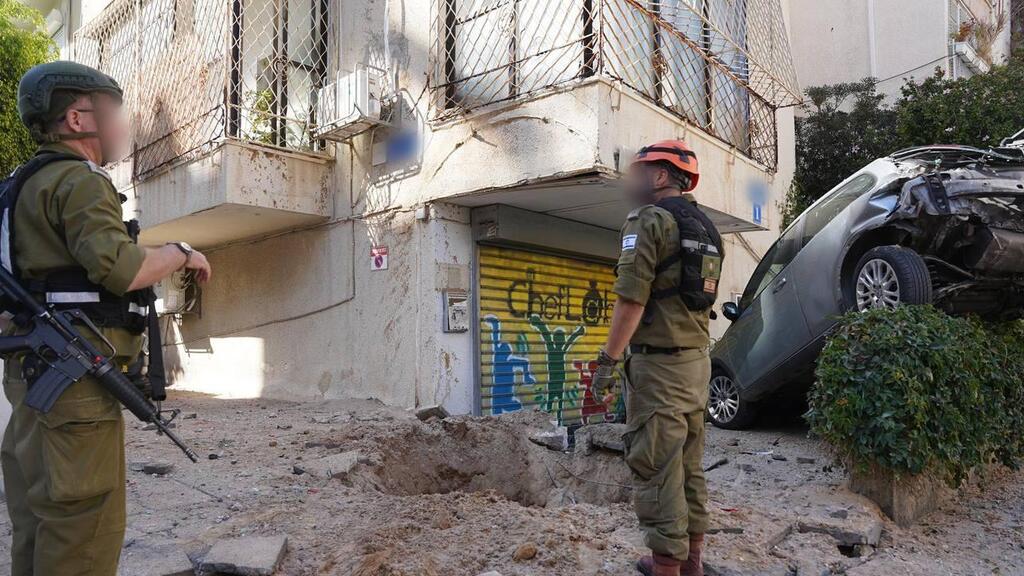The impact site in Tel Aviv (Photo: IDF Spokesperson) זירת הנפילה בתל אביב