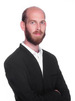 אופיר פאר