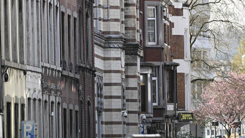 Explosion outside synagogue in Belgium shatters windows; mayor condemns 'antisemitic act'