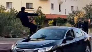 תיעוד עבודתו של כוריאוגרף הקרבות ומתאם הפעלולים מוחמד עלי פחס שנהרג בתקיפות הישראליות בדרום לבנון והיה חבר חיזבאללה