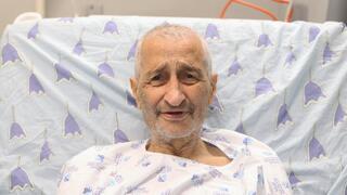 עזרא בולנדי מעד בדרך למקלט ועבר ניתוח