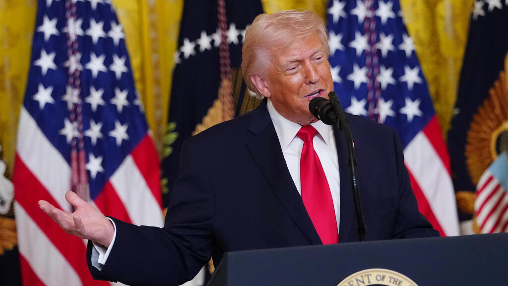 US President Donald Trump (Photo: AP Photo/Julia Demaree Nikhinson) טראמפ בבית הלבן
