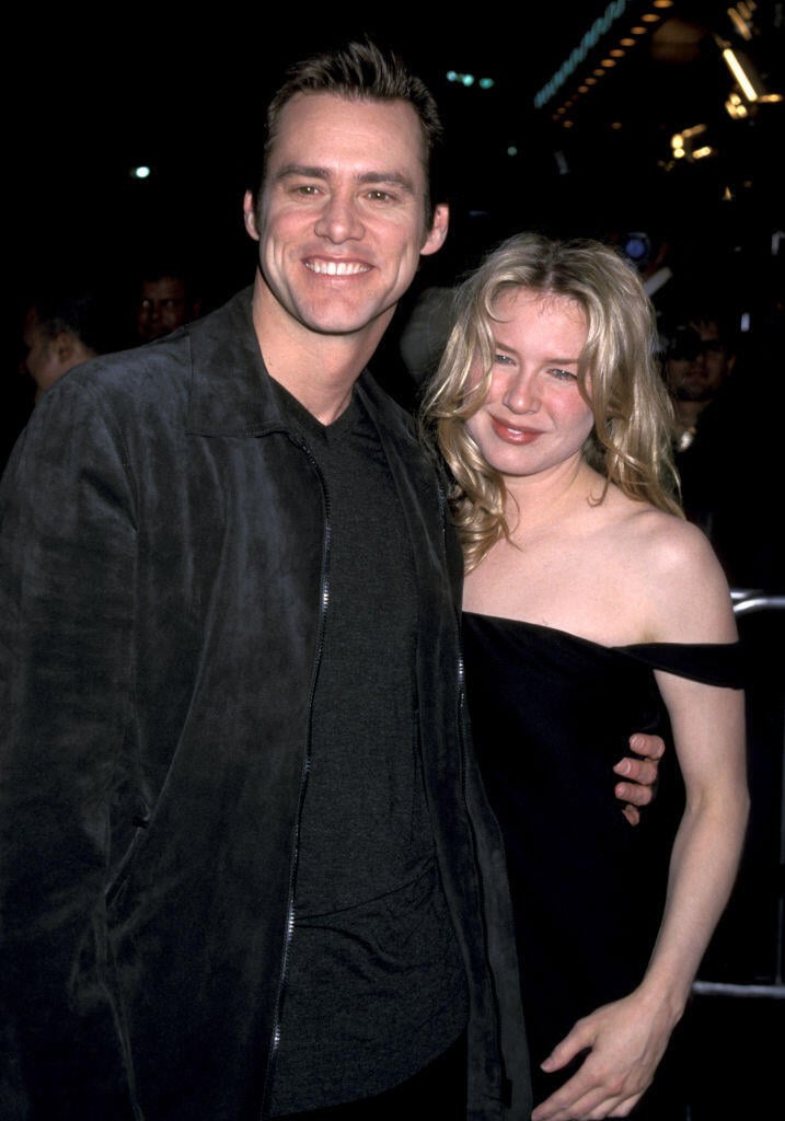ג'ים קארי ורנה זלווגר (צילום: Jim Smeal/Ron Galella Collection via Getty Images) ג'ים קארי רנה זלווגר