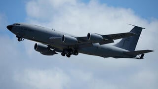 מטוס תדלוק אמריקני מסוג kc-135