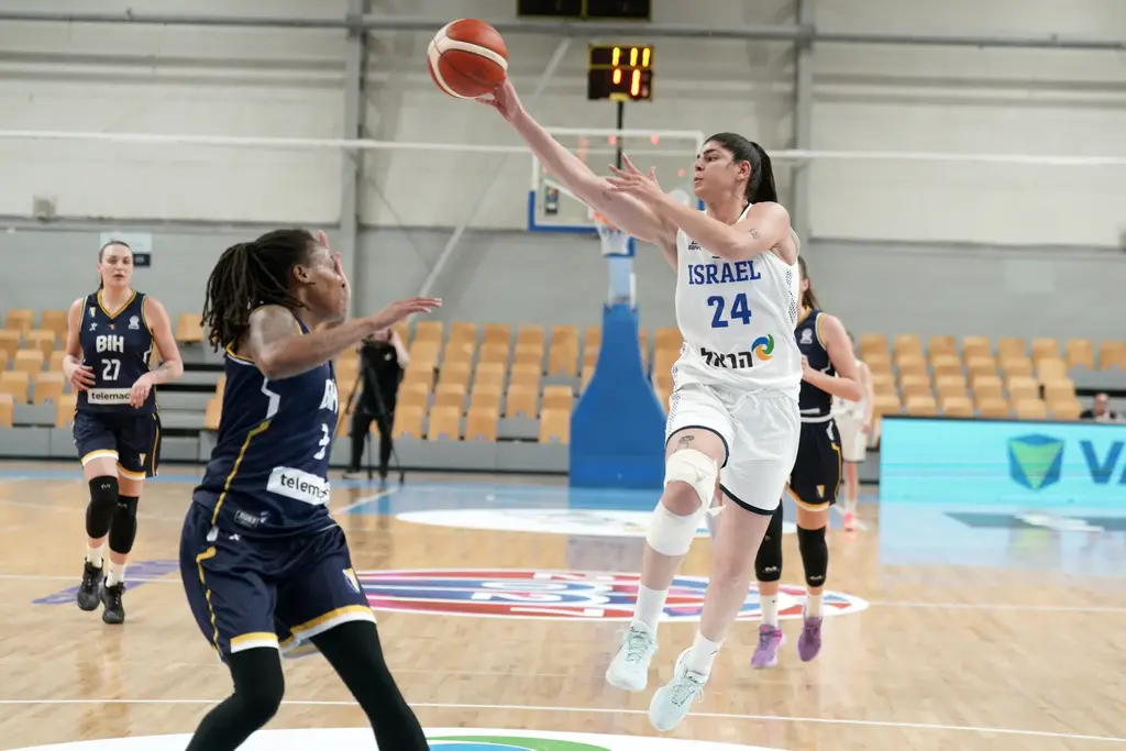 קמפיין אדיר. רבר (צילום: FIBA) דניאל רבר