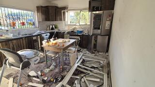 פגיעה באחד הבתים בזרזיר